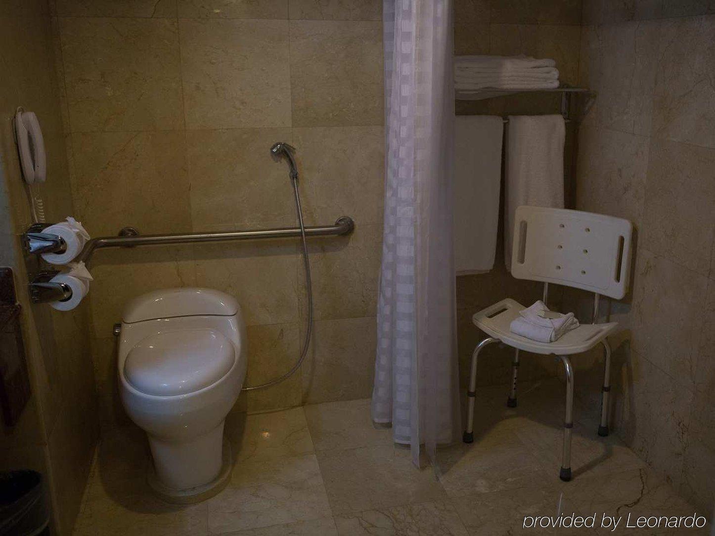 Ambassador Hotel 4*